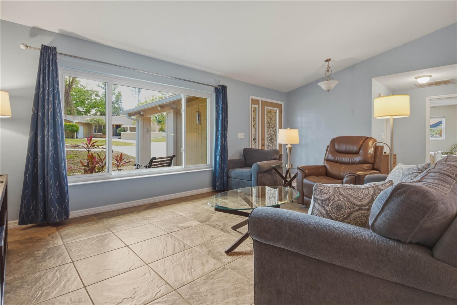 Image 4 of 33 For 4725 Orange Grove Way