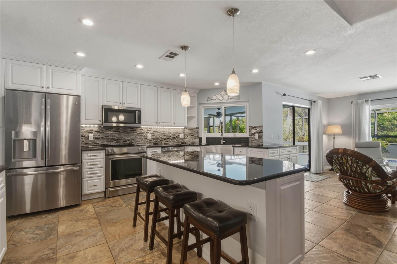 Image 9 of 33 For 4725 Orange Grove Way