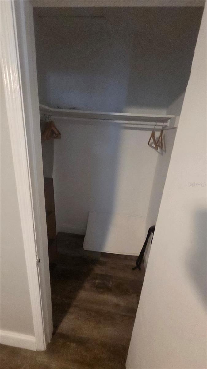 Image 21 of 24 For 1524 6th St Nw  B