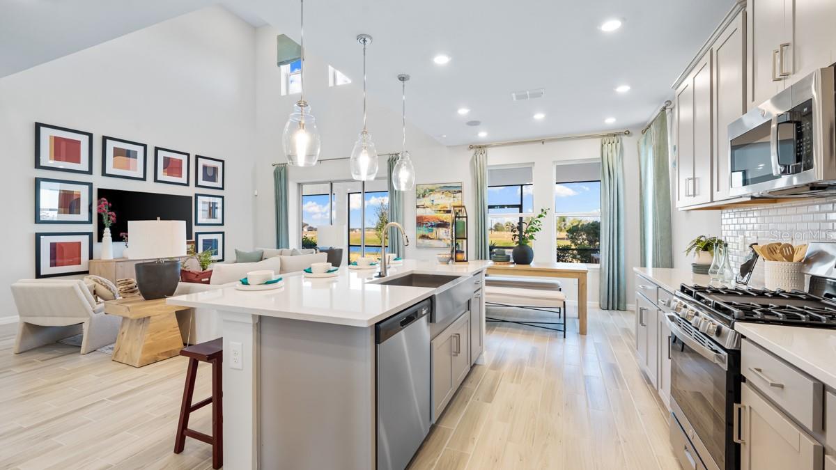 Image 21 of 33 For 13333 Stable Place