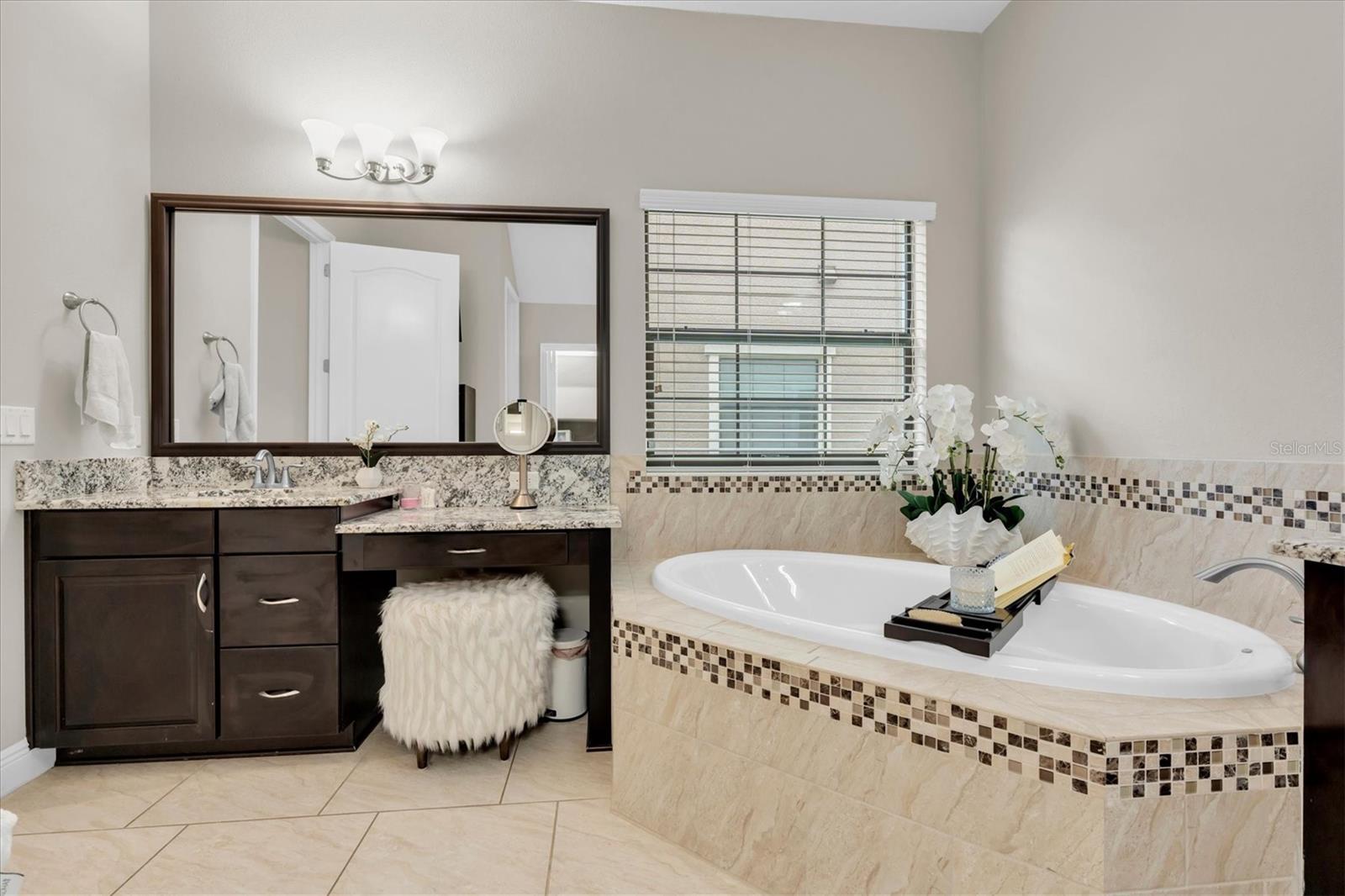 Image 21 of 61 For 3383 Barbour Trail