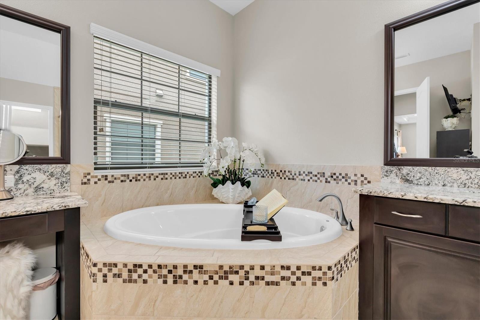 Image 22 of 61 For 3383 Barbour Trail