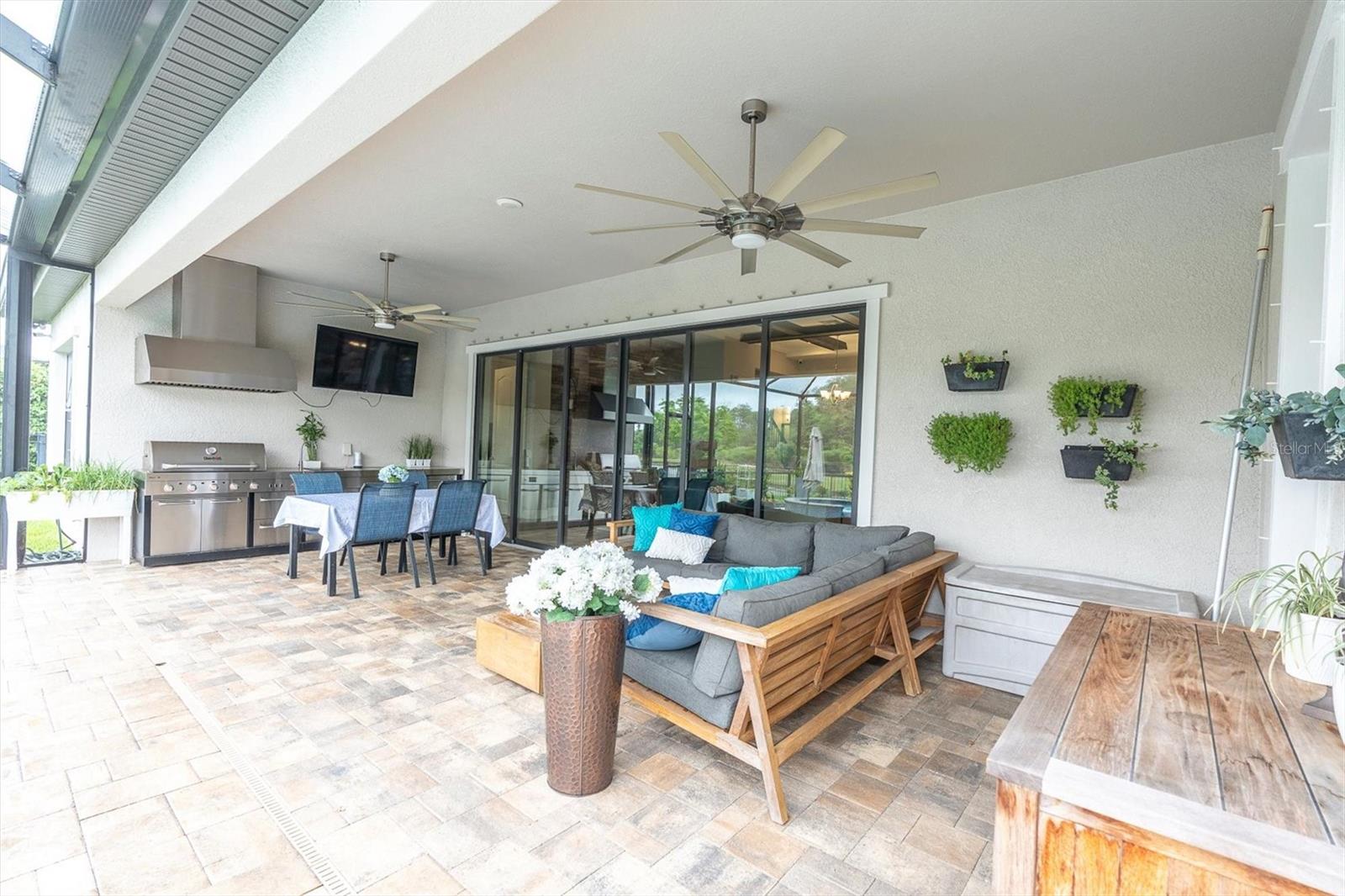 Image 41 of 61 For 3383 Barbour Trail