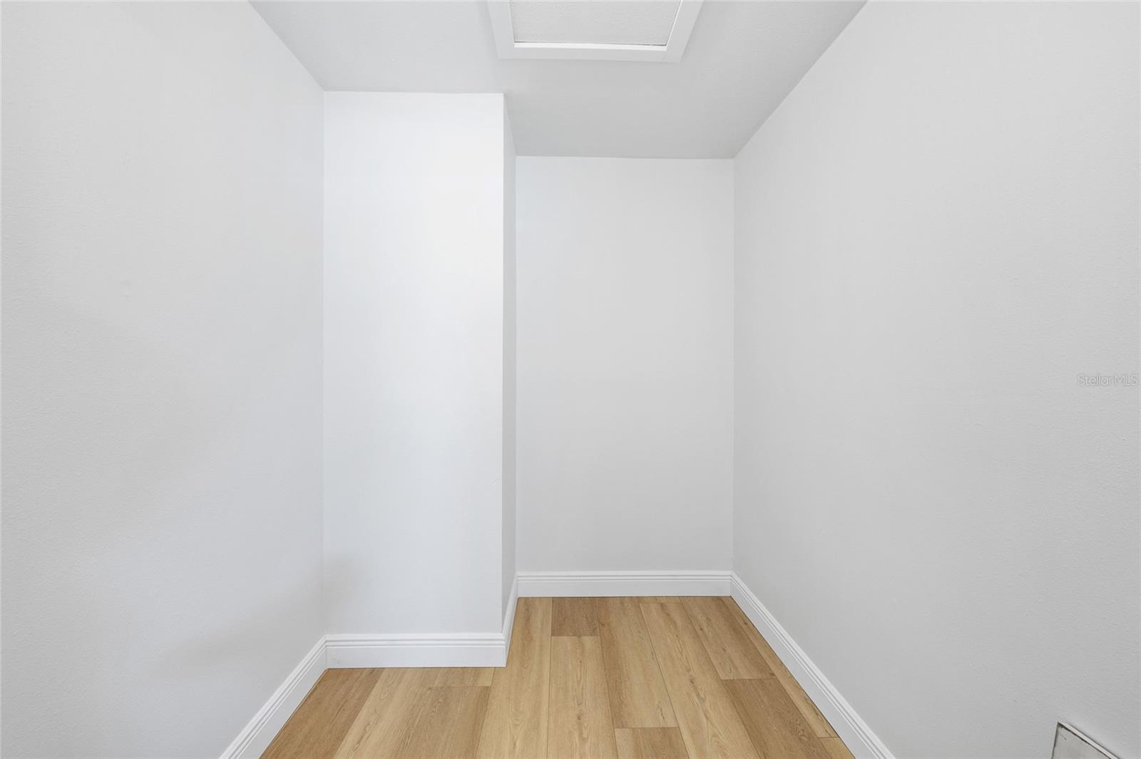 Image 18 of 41 For 5716 Ridgestone Drive