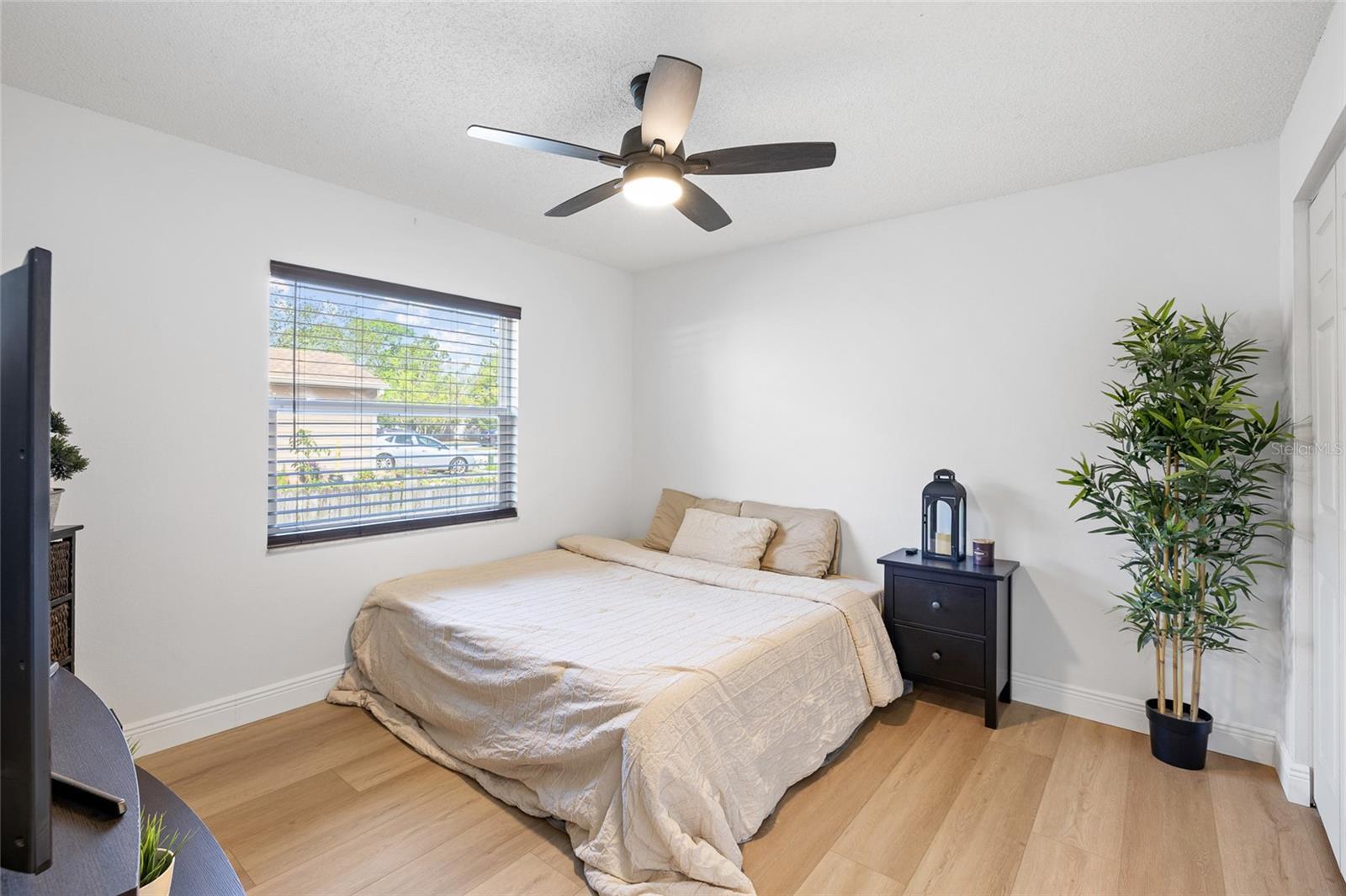 Image 19 of 41 For 5716 Ridgestone Drive