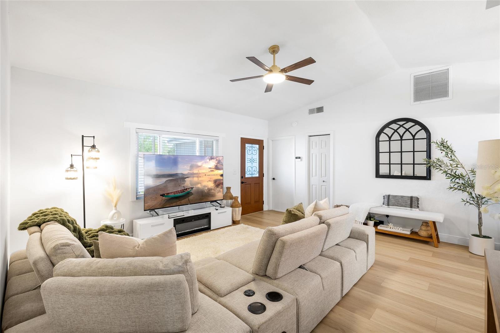 Image 7 of 41 For 5716 Ridgestone Drive