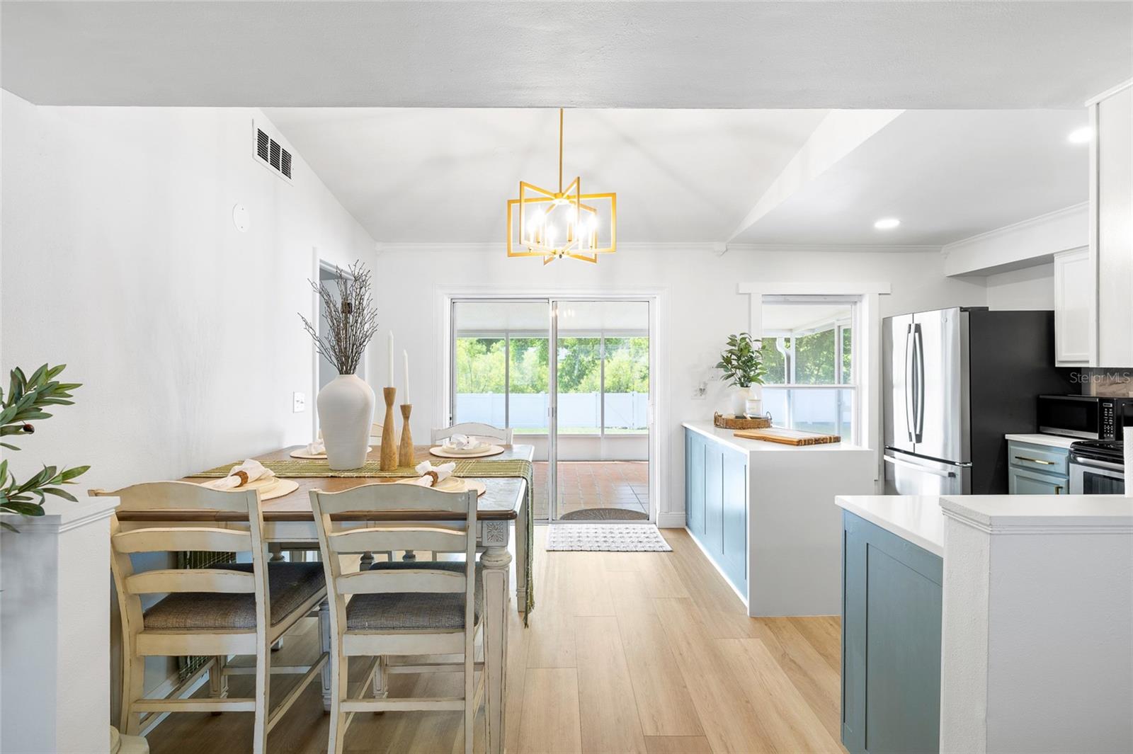 Image 9 of 41 For 5716 Ridgestone Drive