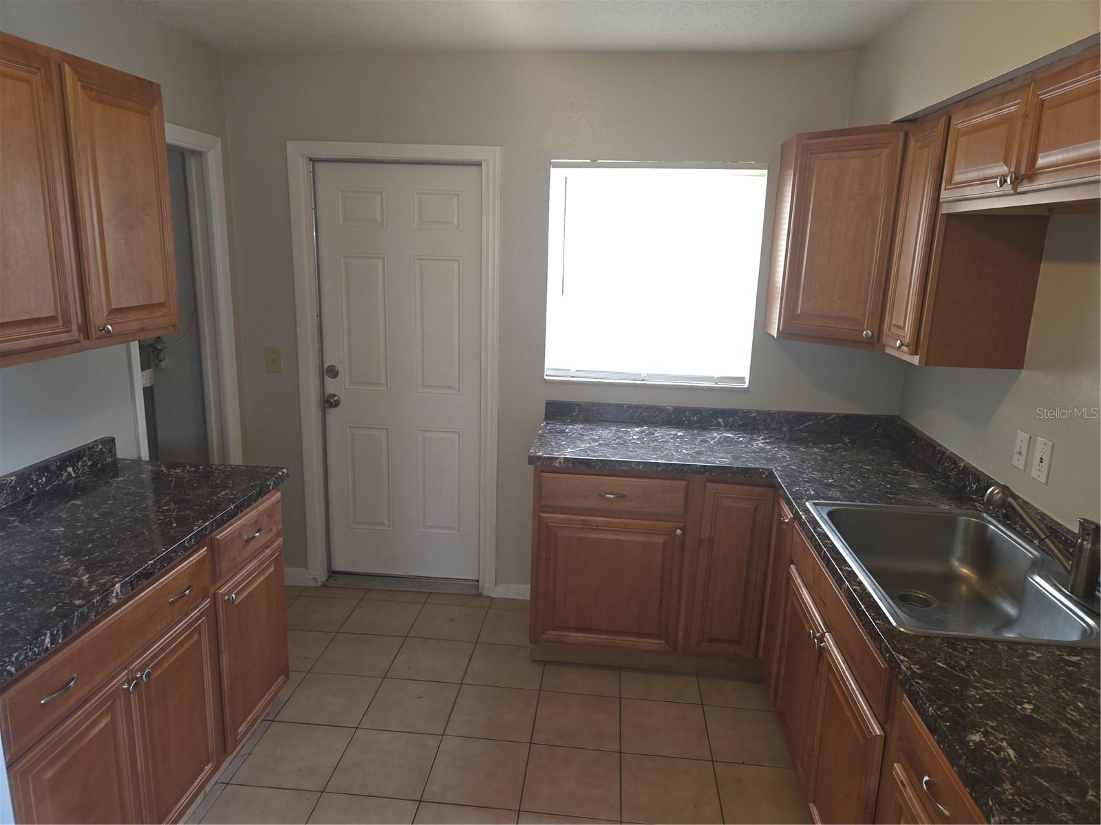 Image 3 of 9 For 1741 Trotter Road A