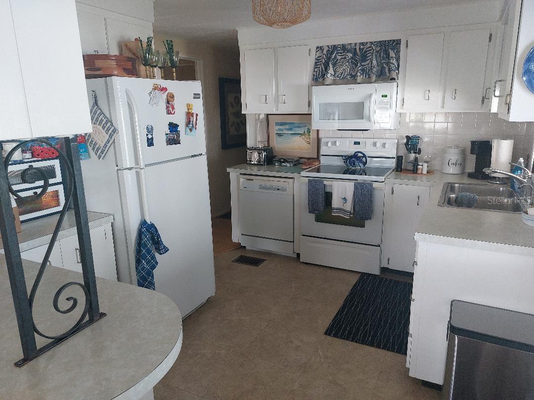 Image 5 of 13 For 184 Independence Avenue 8