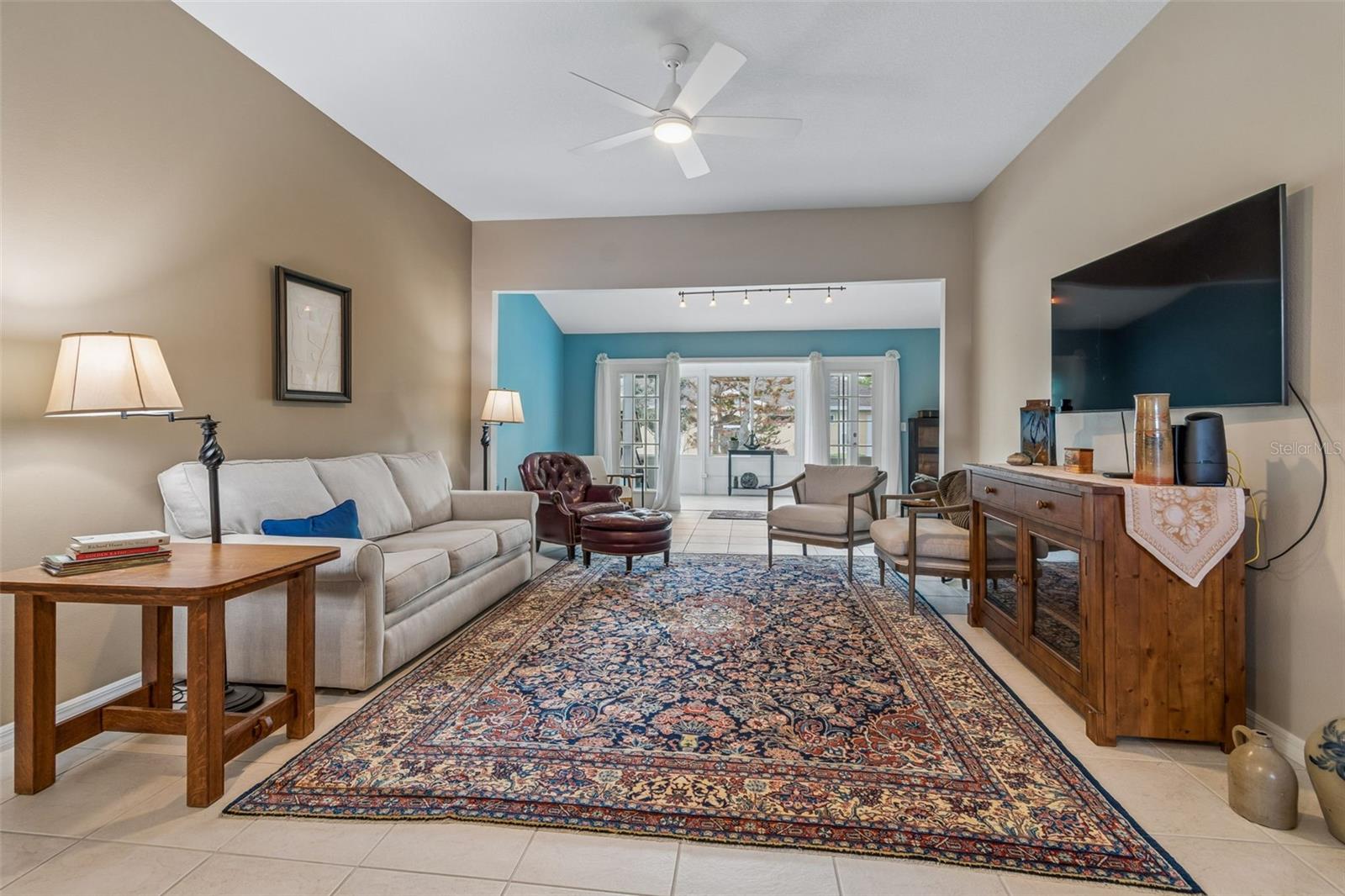 Image 20 of 72 For 2006 Grantham Greens Drive 0