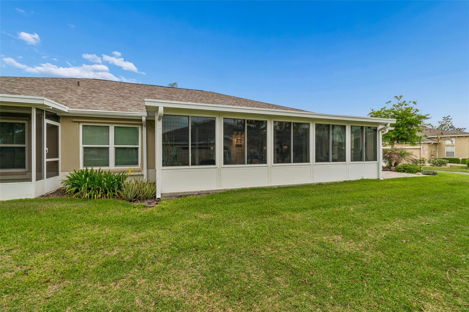 Image 44 of 72 For 2006 Grantham Greens Drive 0