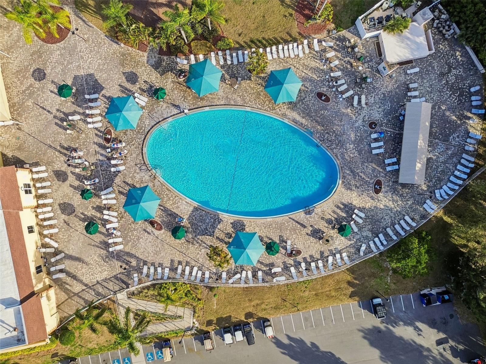 Image 64 of 72 For 2006 Grantham Greens Drive 0