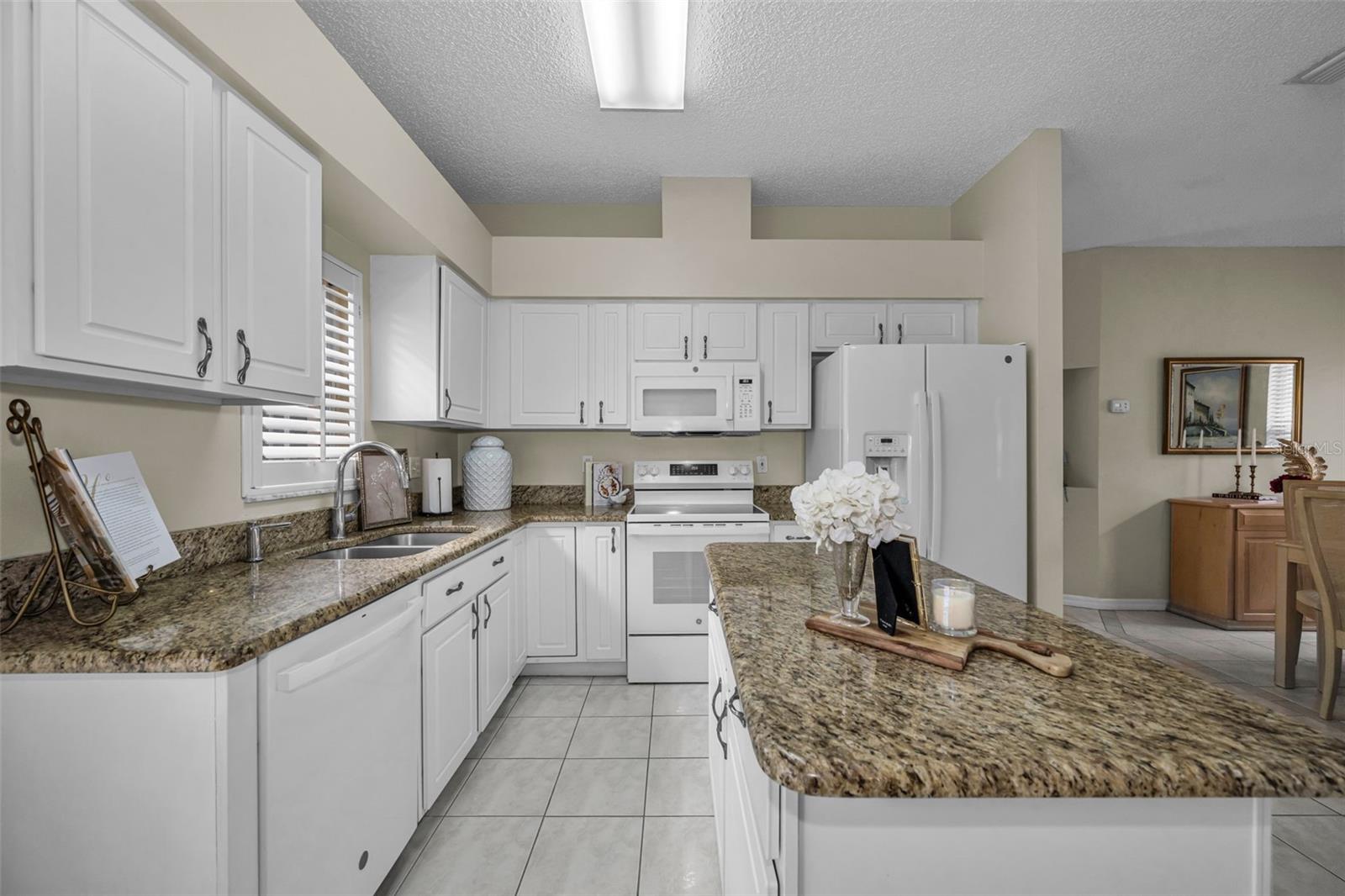 Image 20 of 49 For 3802 Darston Street