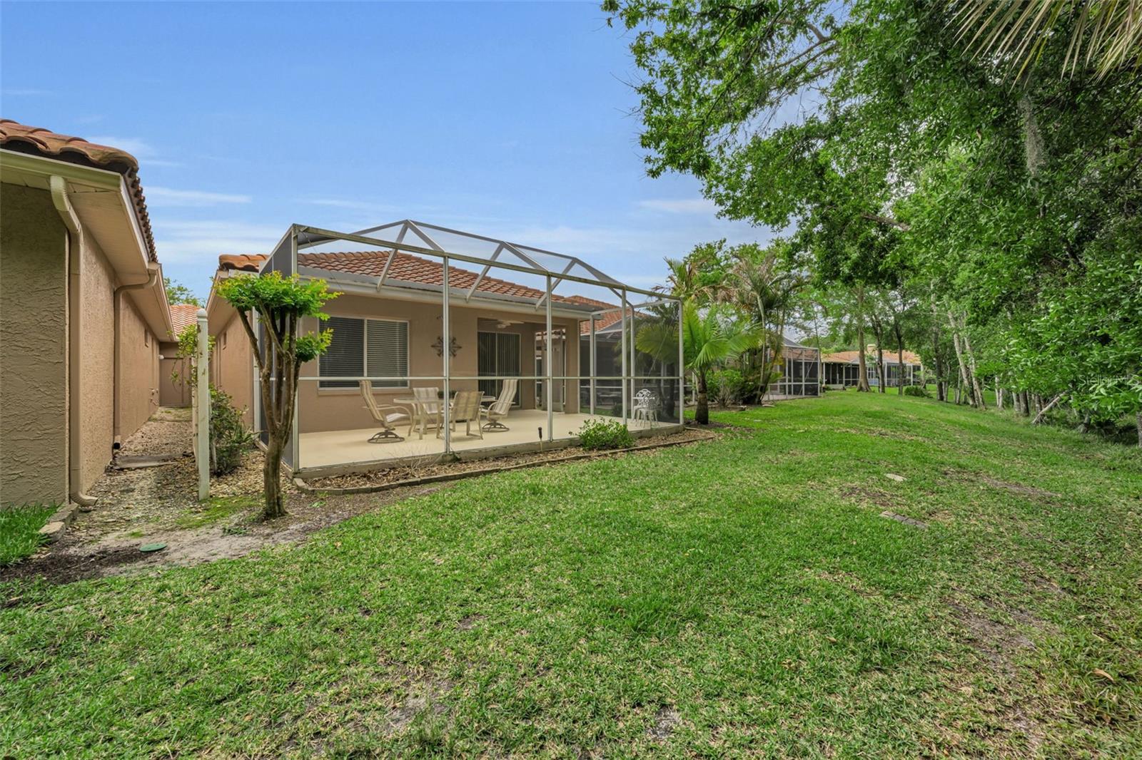 Image 39 of 49 For 3802 Darston Street