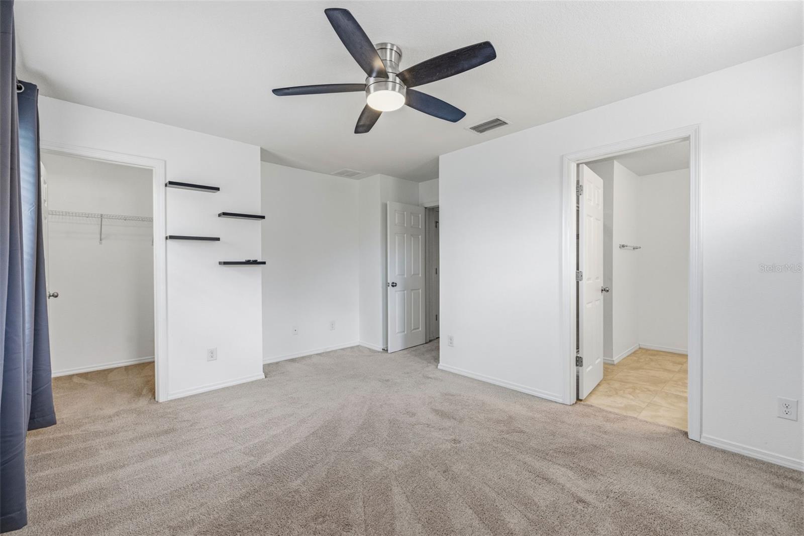 Image 17 of 38 For 9341 American Hickory Lane