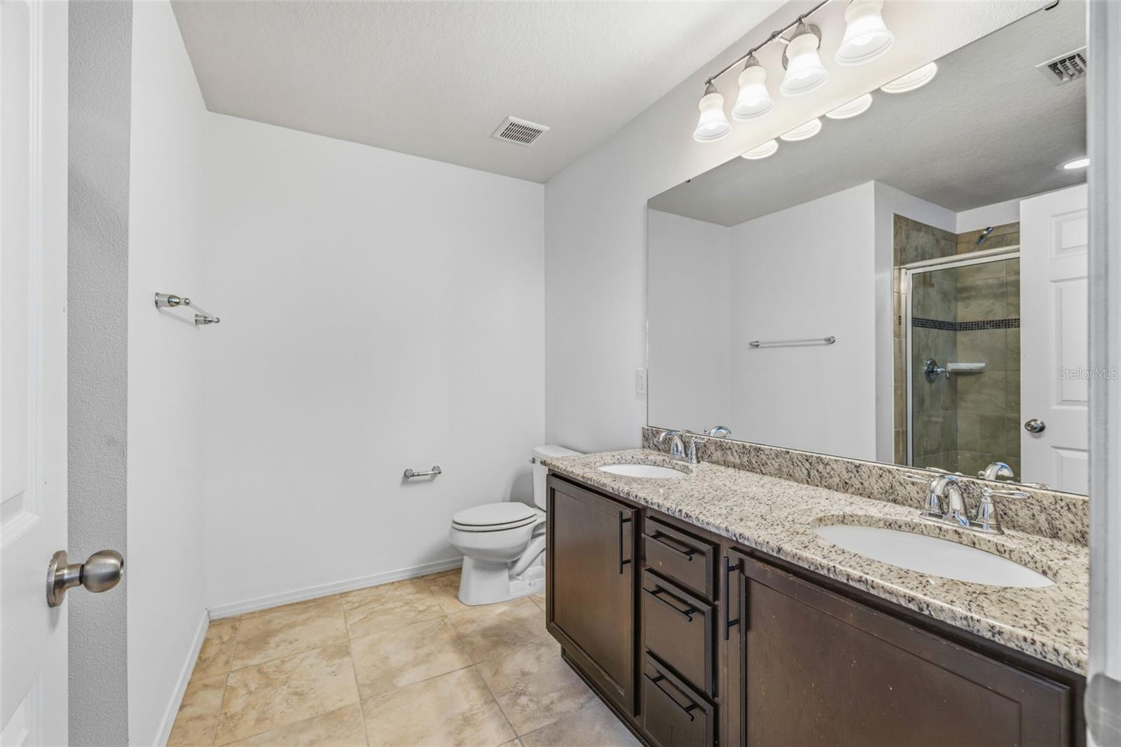 Image 19 of 38 For 9341 American Hickory Lane