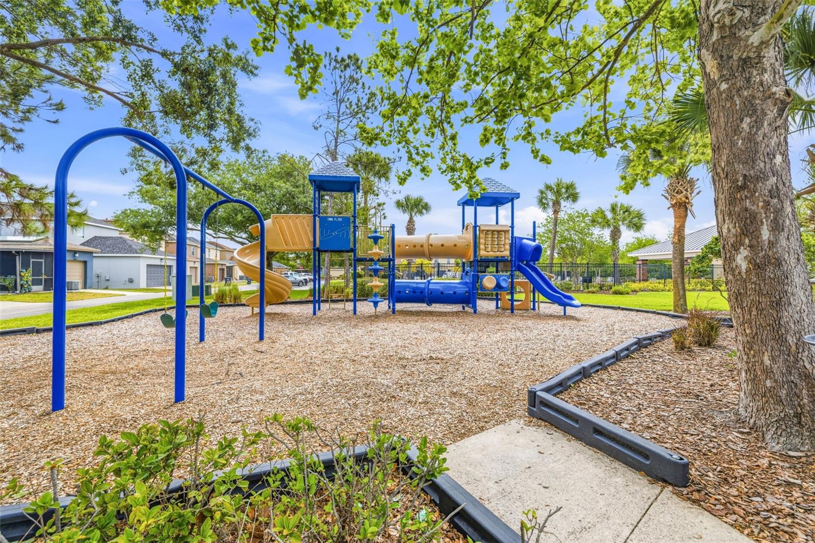 Image 34 of 38 For 9341 American Hickory Lane