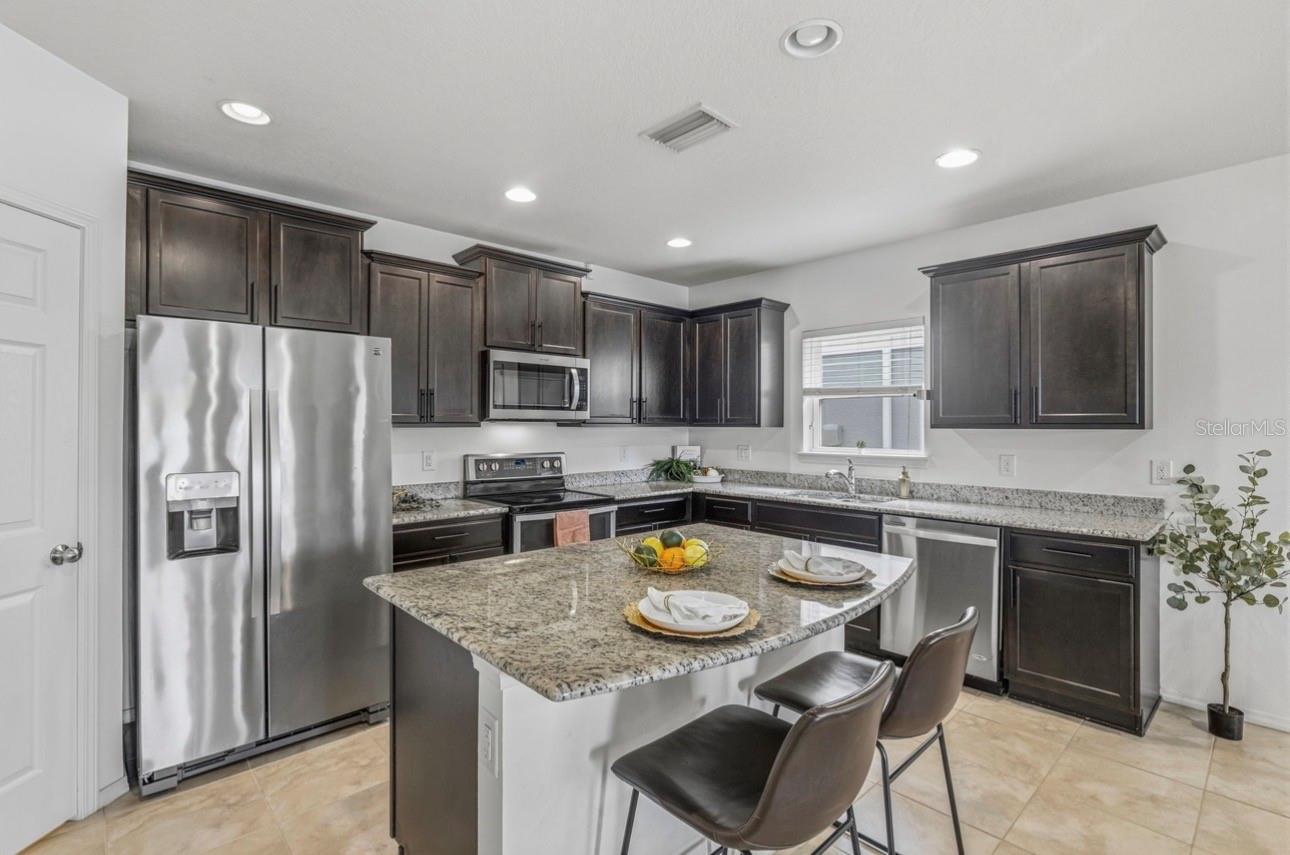 Image 8 of 38 For 9341 American Hickory Lane