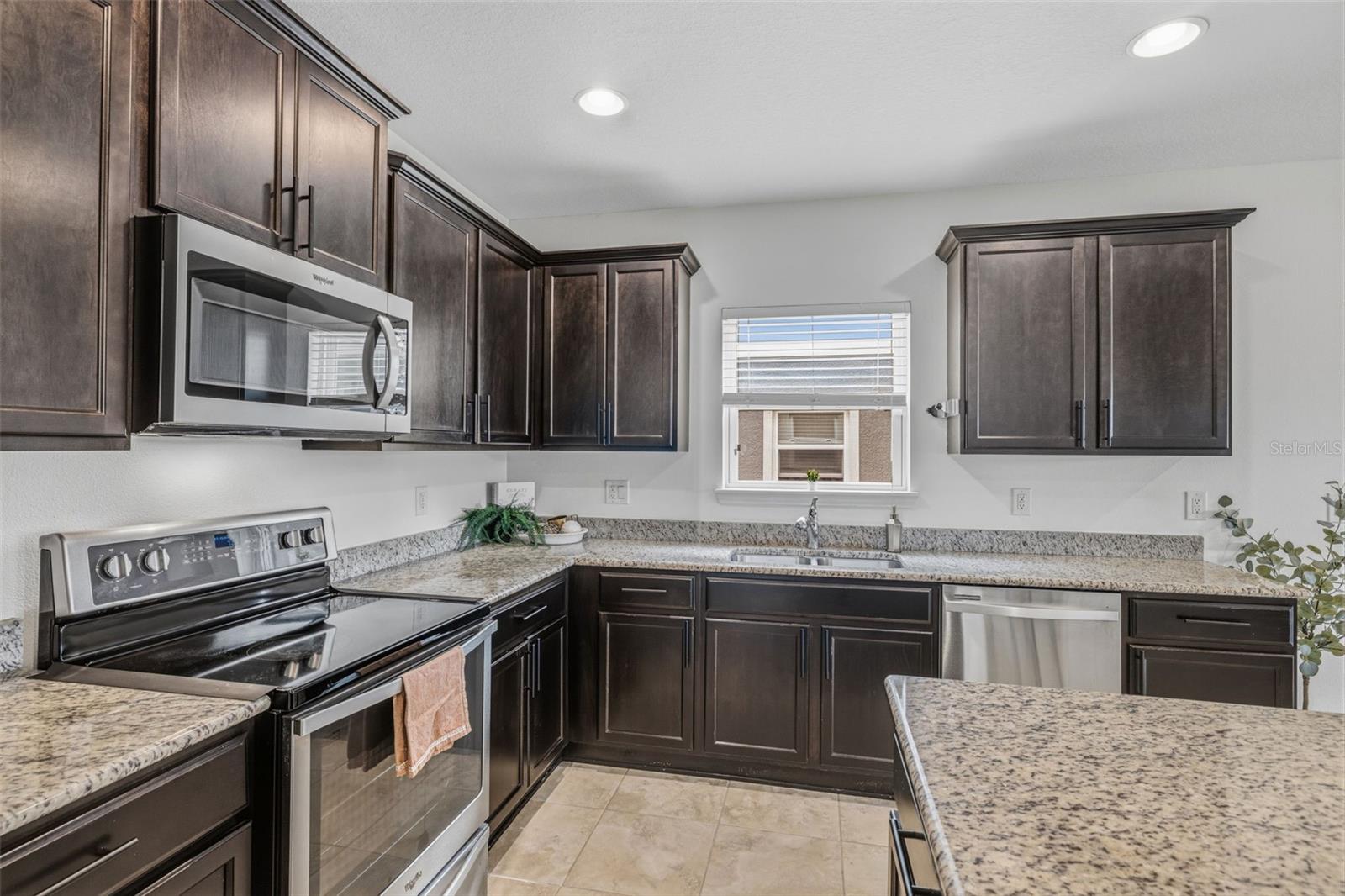 Image 9 of 38 For 9341 American Hickory Lane