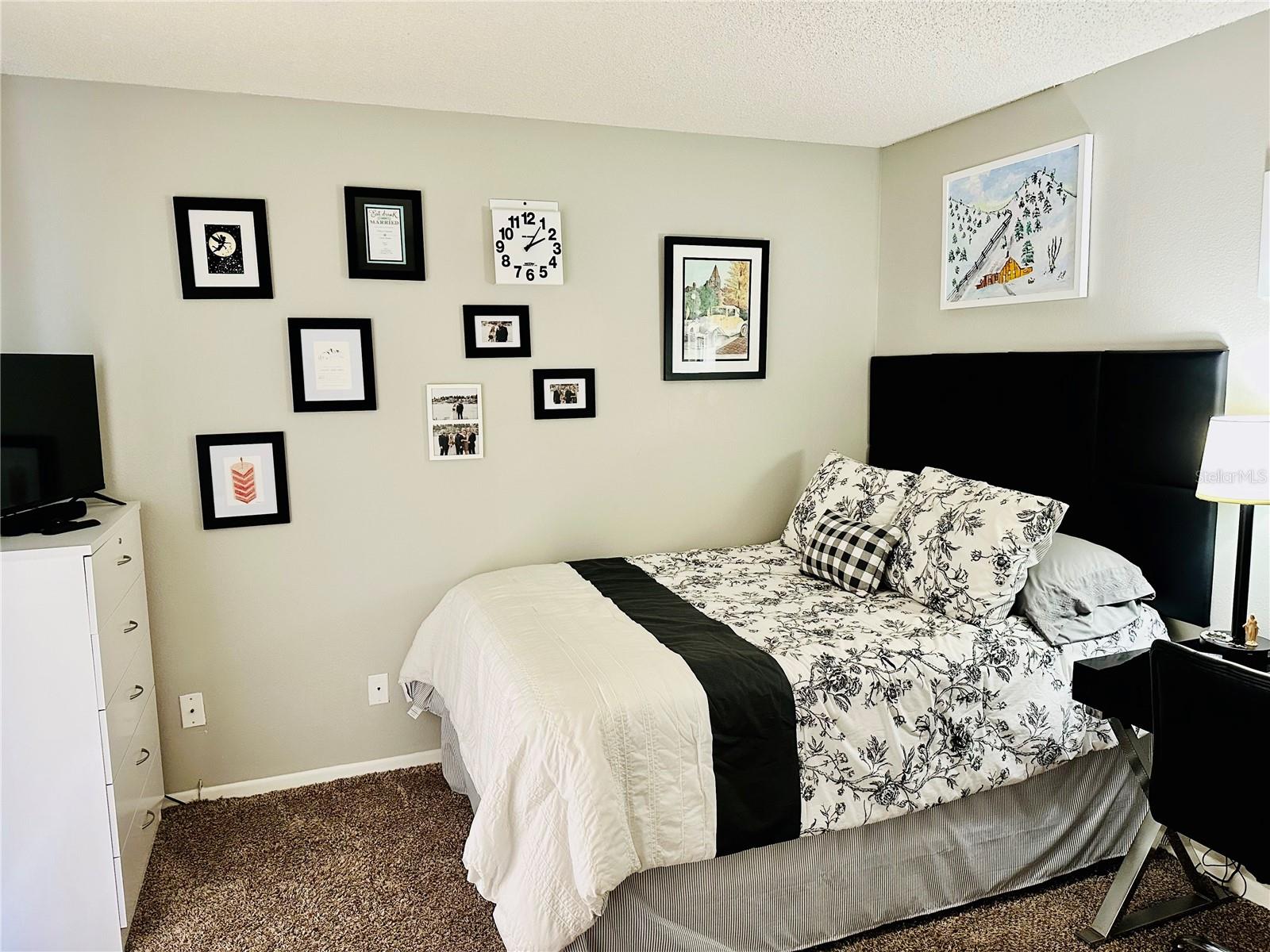 Image 15 of 28 For 13610 Village Drive 4111