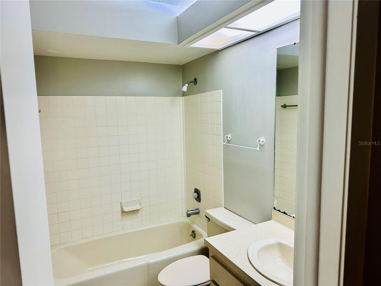 Image 24 of 28 For 13610 Village Drive 4111