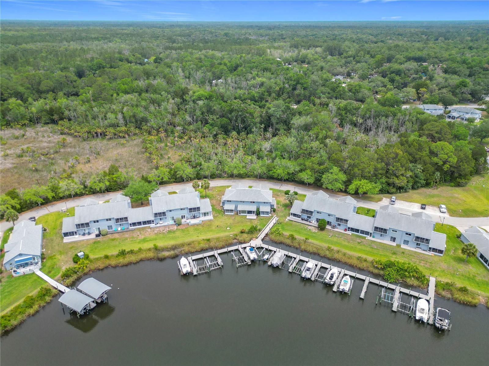 Listing photo id 34 for 11122 Cove Harbor Drive 112