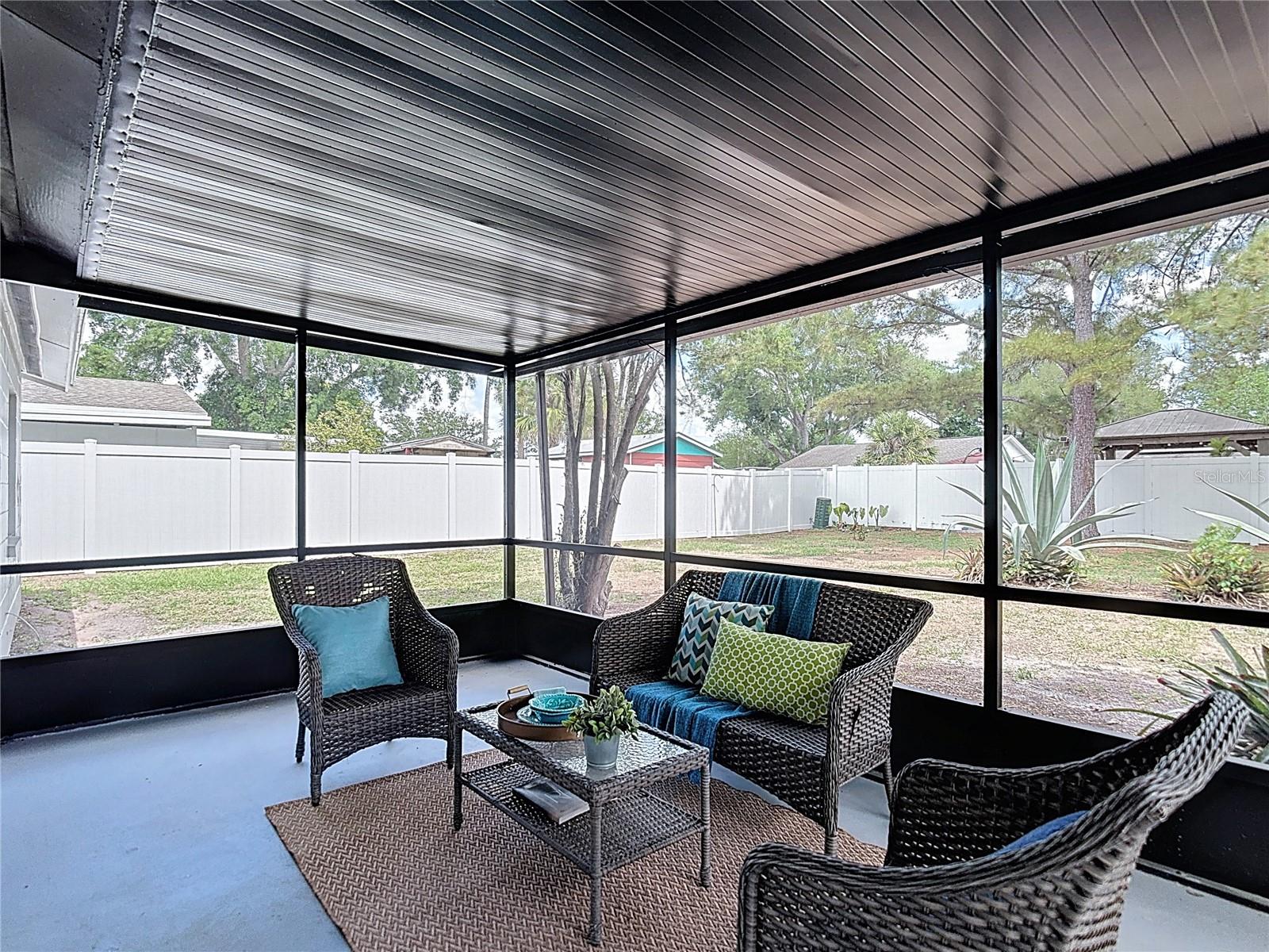 Listing photo id 22 for 14031 Arbor Knoll Circle