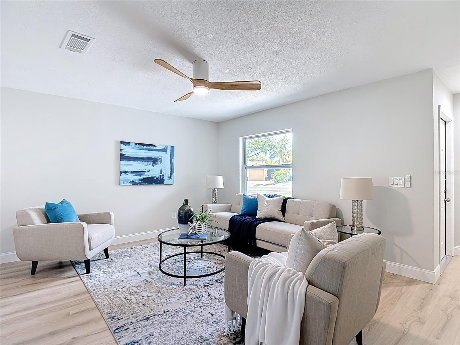 Listing photo id 3 for 14031 Arbor Knoll Circle