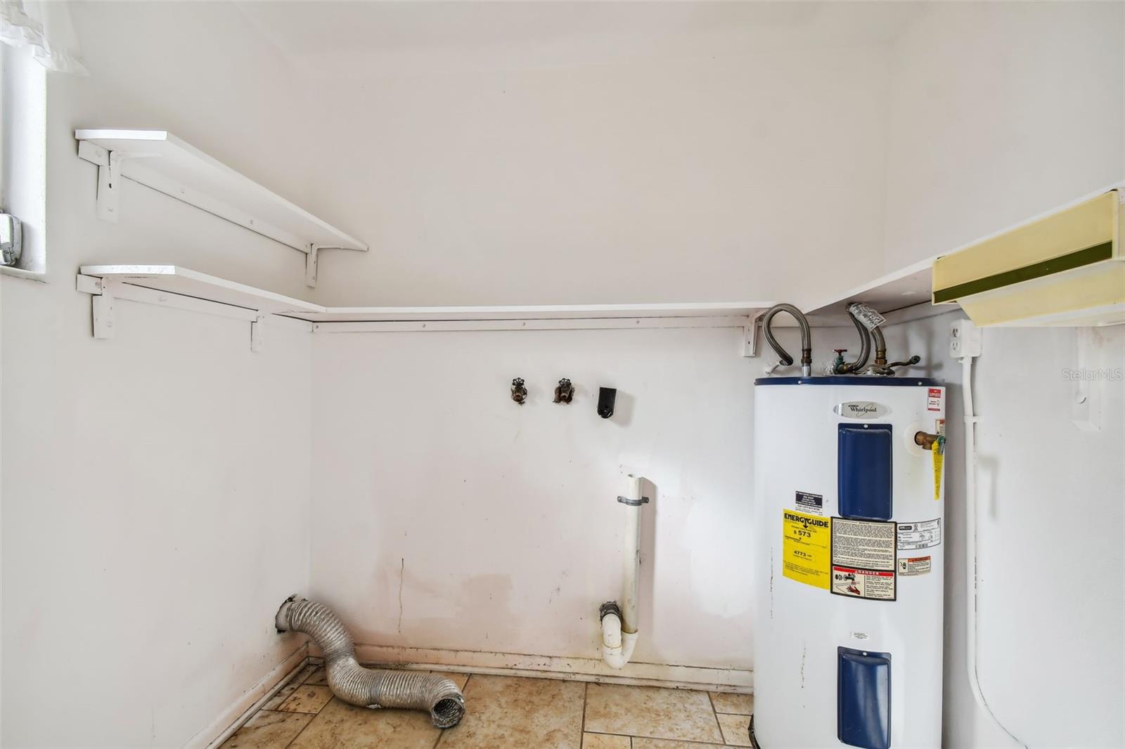 Image 22 of 49 For 610 Indian Rocks Road N 121