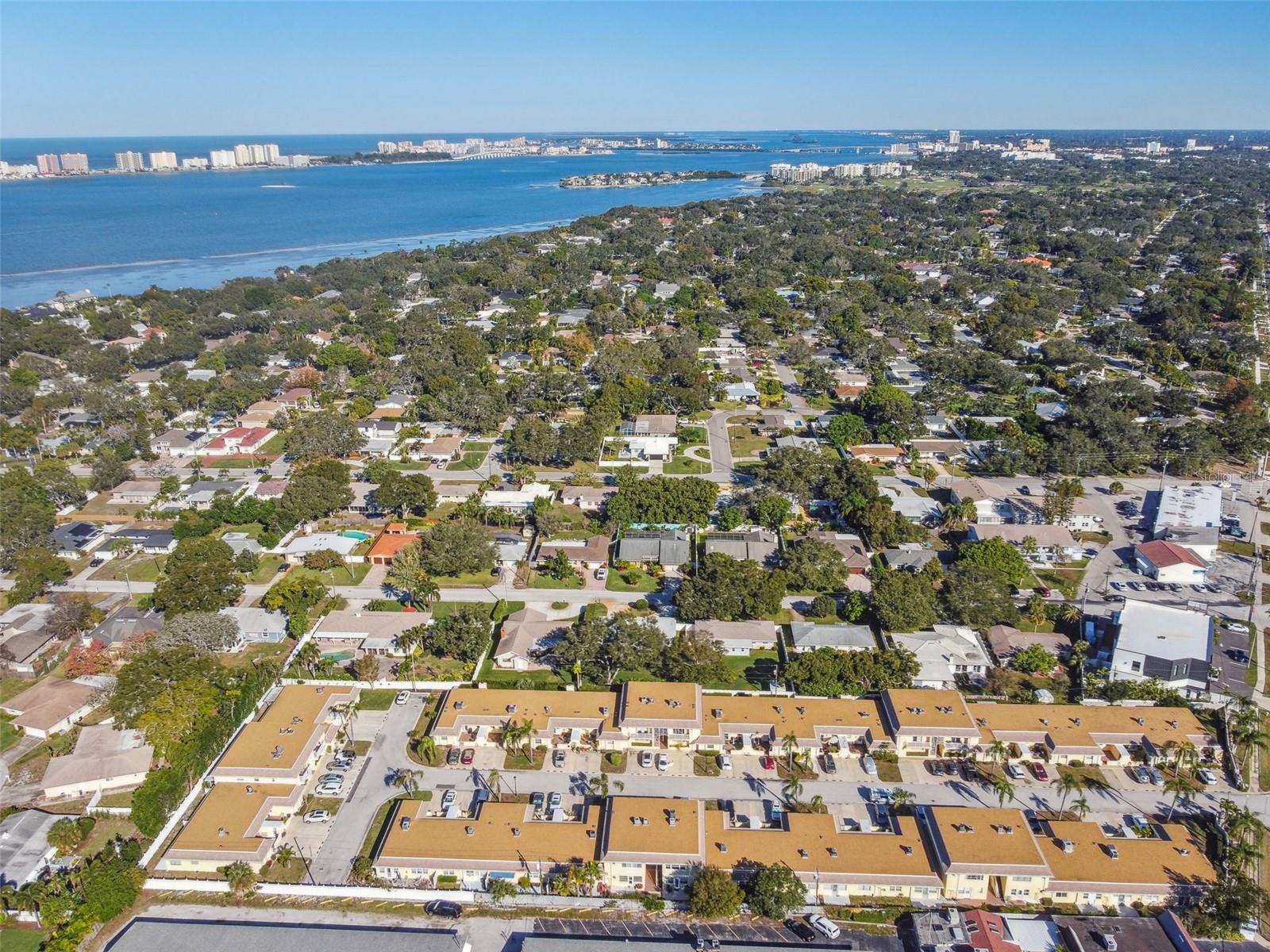 Image 7 of 49 For 610 Indian Rocks Road N 121