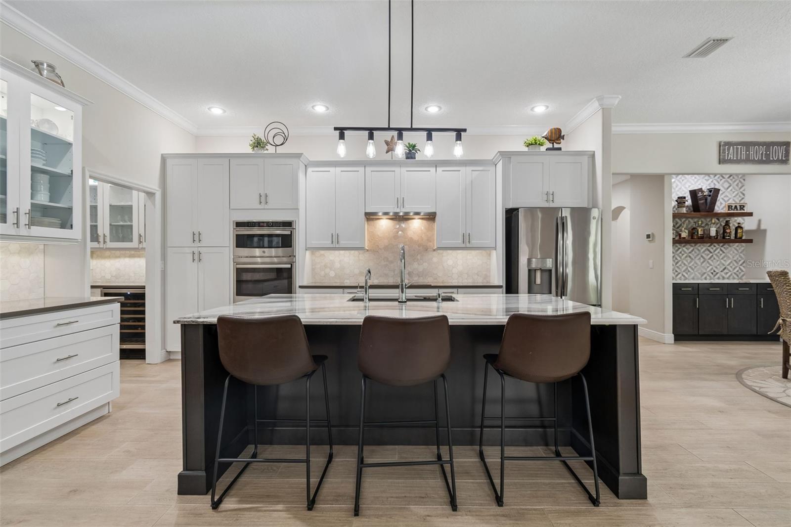 Image 4 of 60 For 421 Pine Bluff Drive