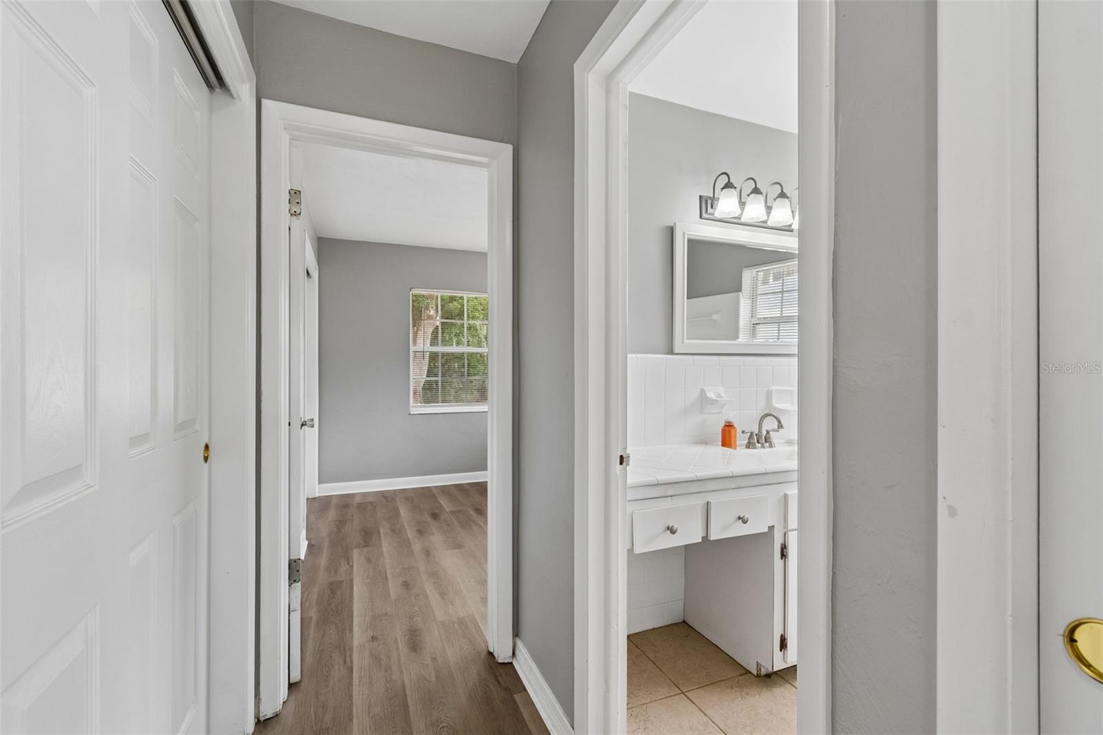 Image 27 of 42 For 9931 110th Street