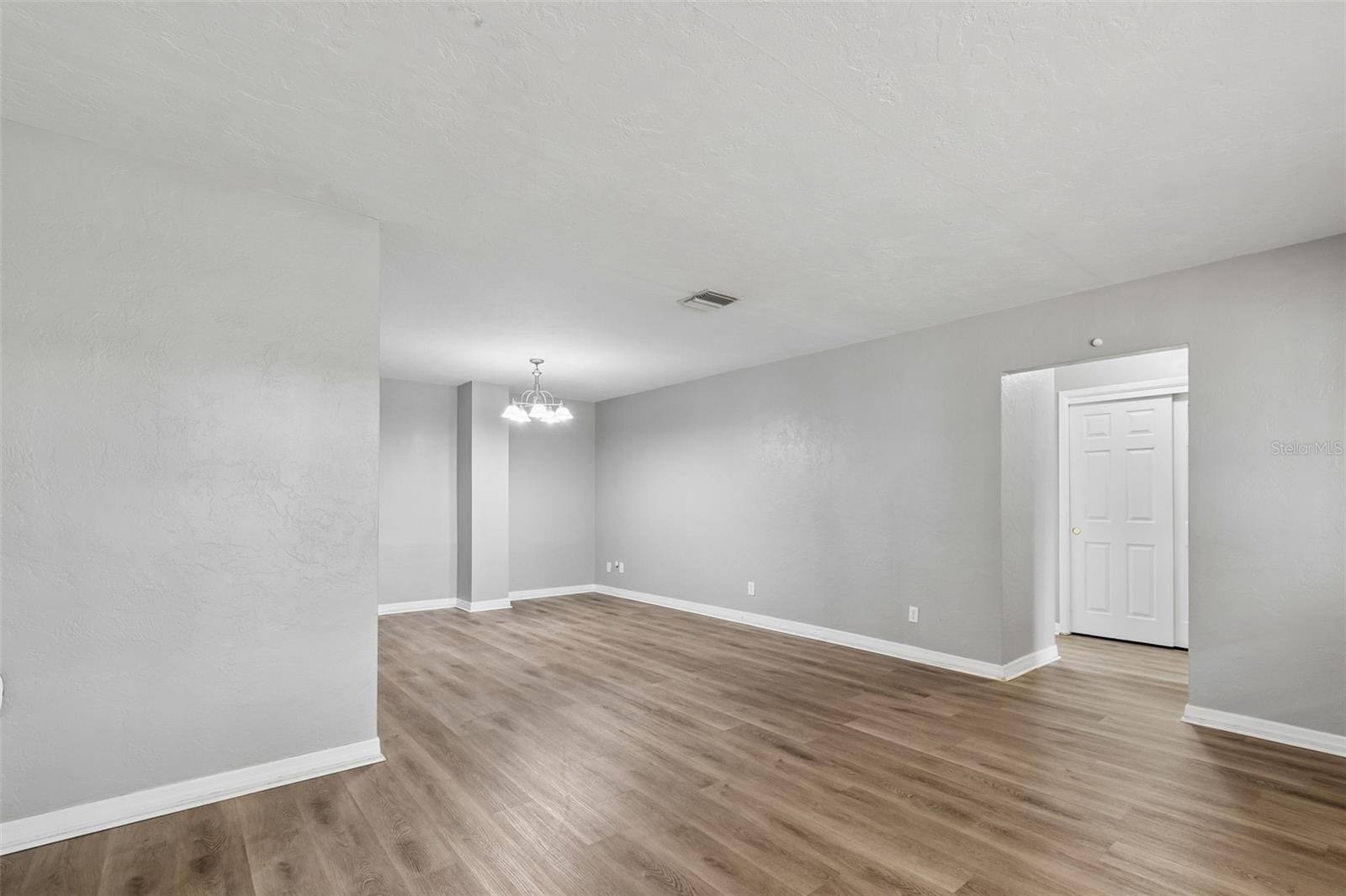 Image 7 of 42 For 9931 110th Street