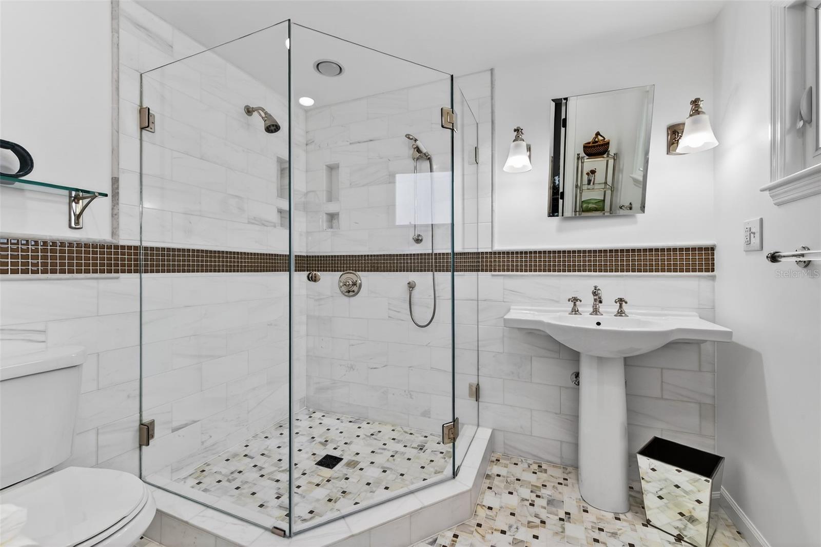 Image 26 of 50 For 8407 Millwood Drive