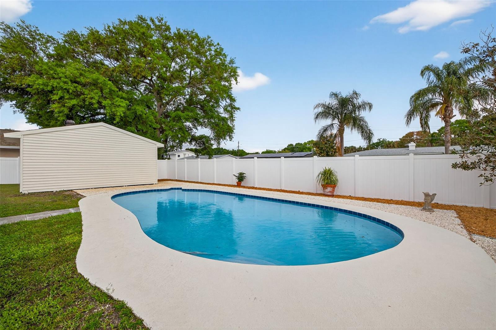 Image 41 of 50 For 8407 Millwood Drive