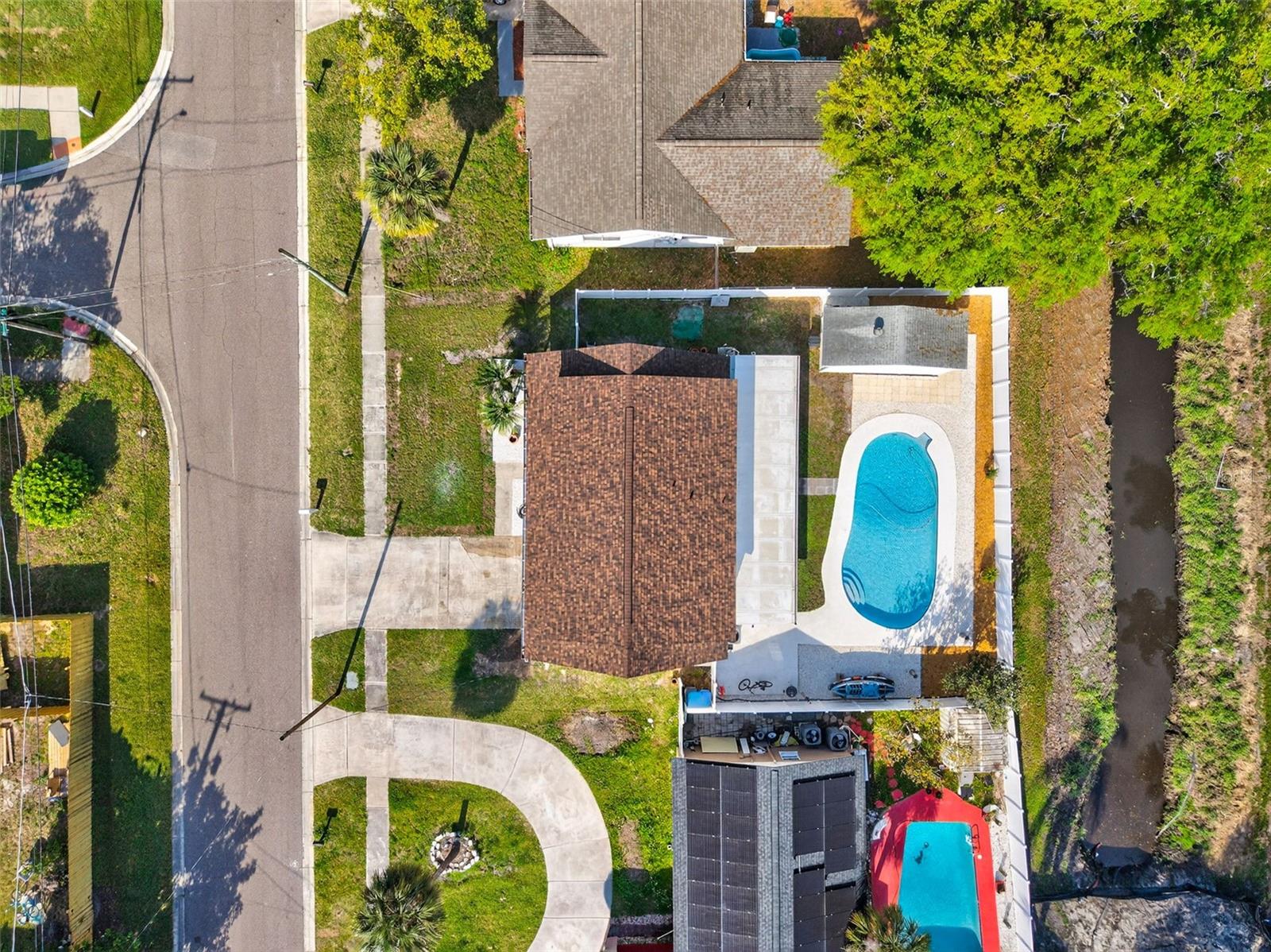 Image 46 of 50 For 8407 Millwood Drive