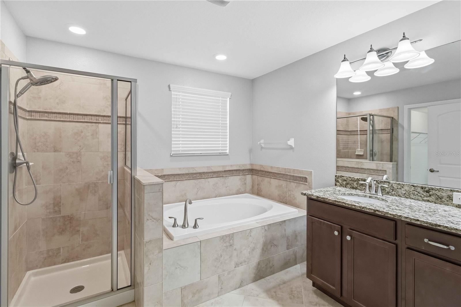 Image 25 of 40 For 1001 Oliveto Verdi Court