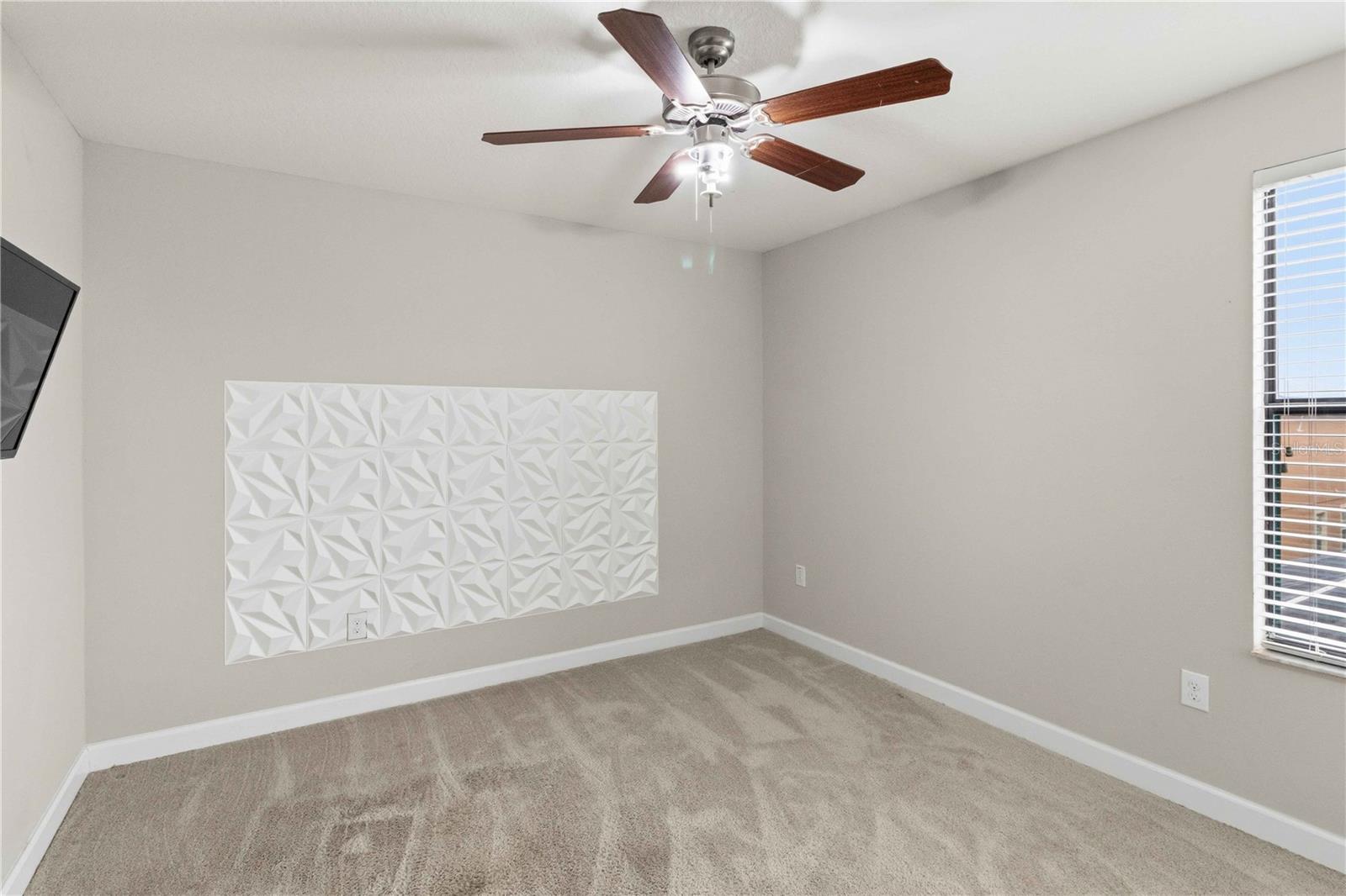 Image 28 of 40 For 1001 Oliveto Verdi Court