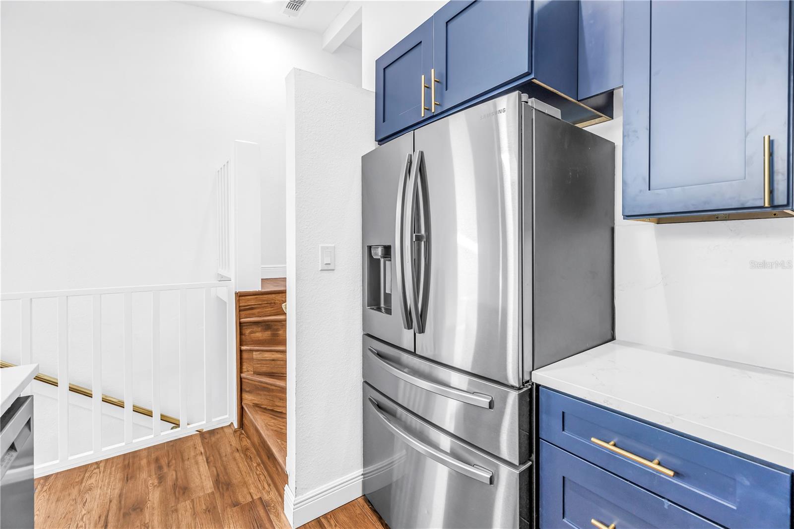 Image 12 of 49 For 6462 92nd Place N 803