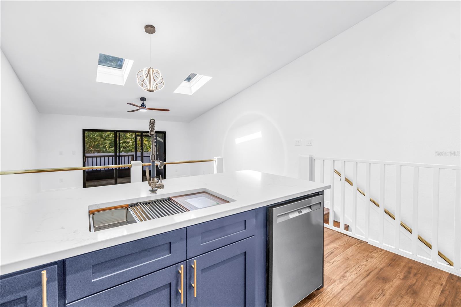 Image 13 of 49 For 6462 92nd Place N 803