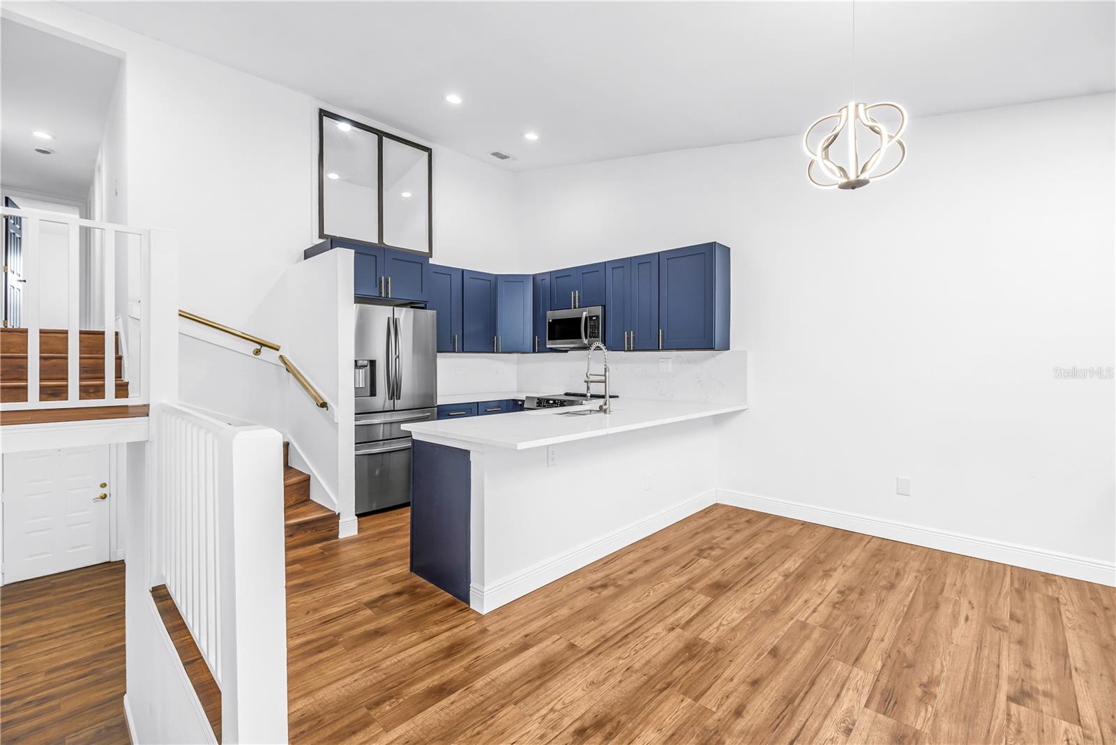 Image 17 of 49 For 6462 92nd Place N 803