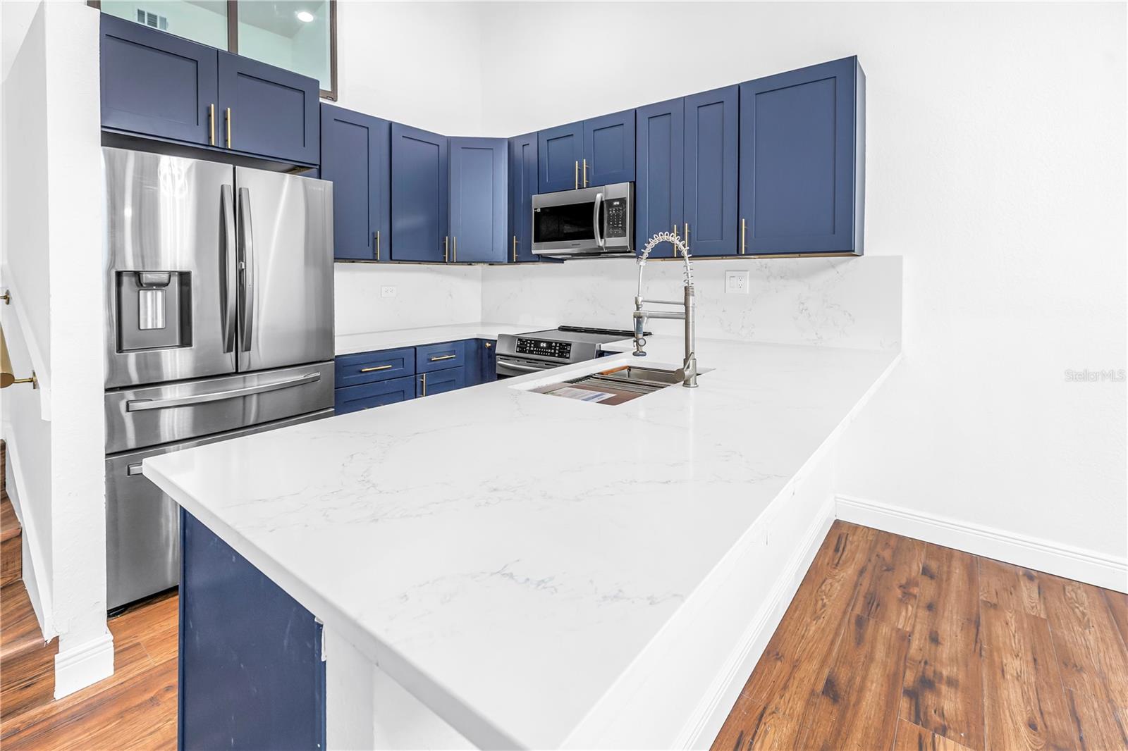 Image 8 of 49 For 6462 92nd Place N 803