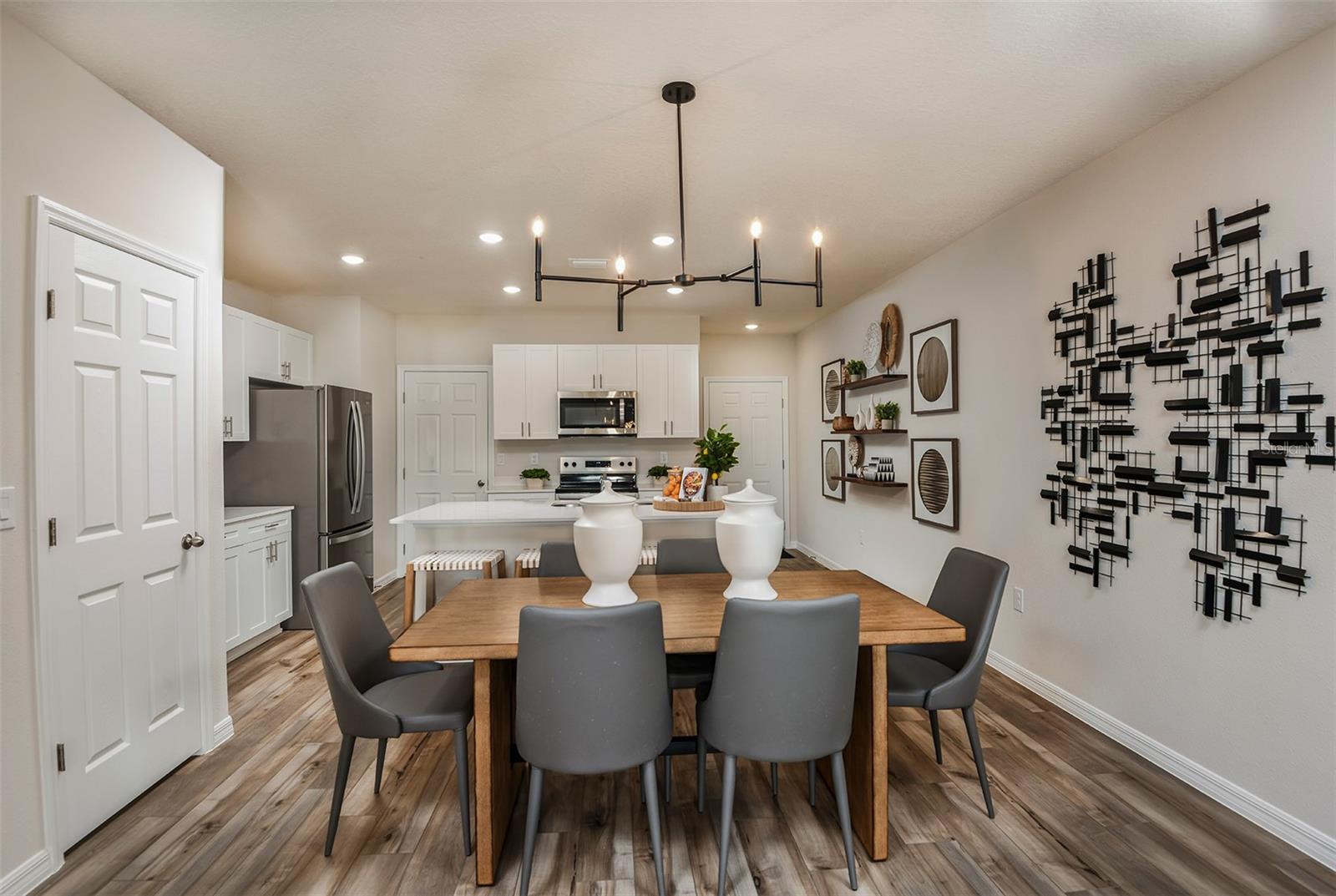 Image 13 of 28 For 4184 Hummock Place