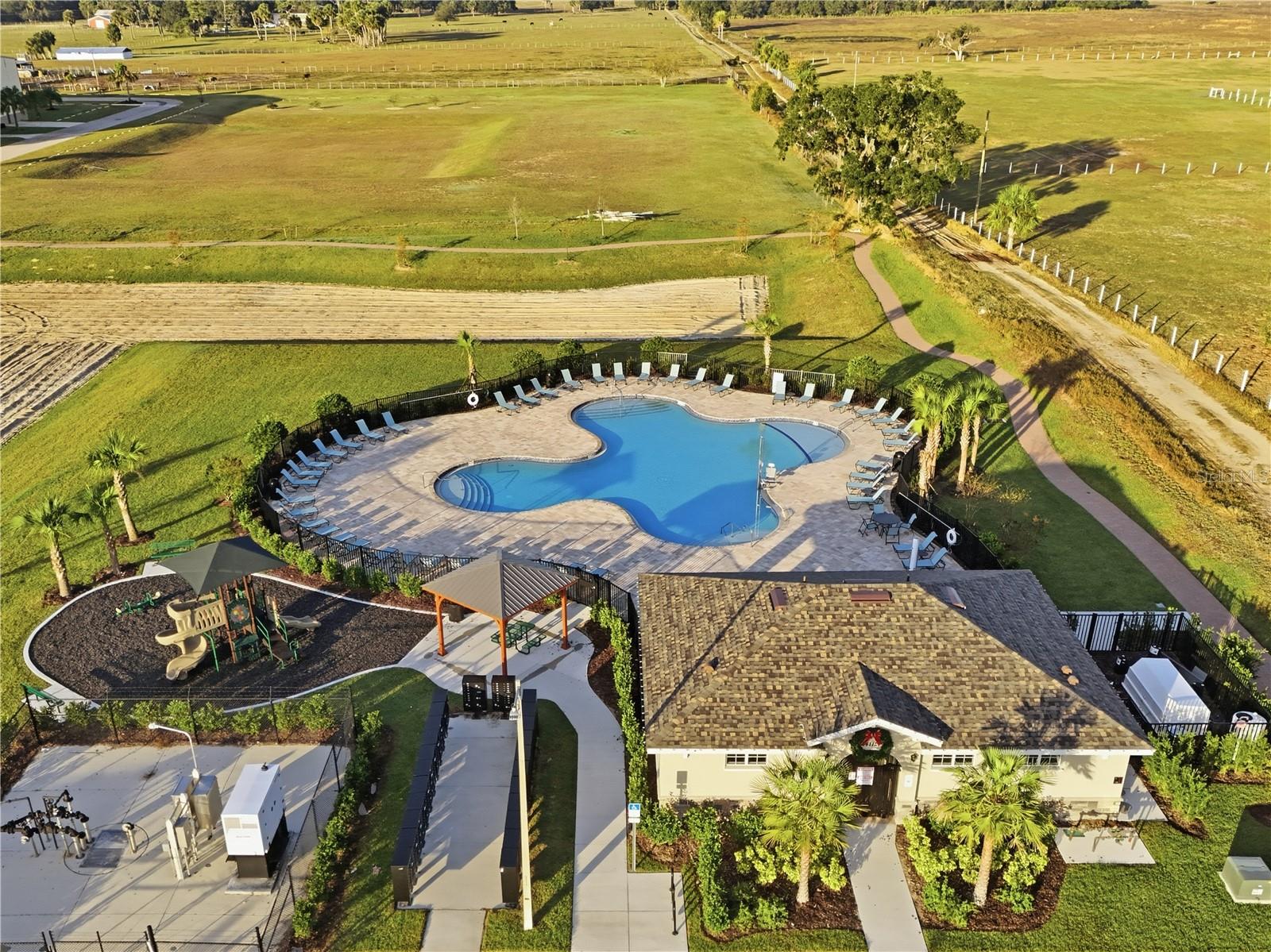 Image 26 of 28 For 4184 Hummock Place