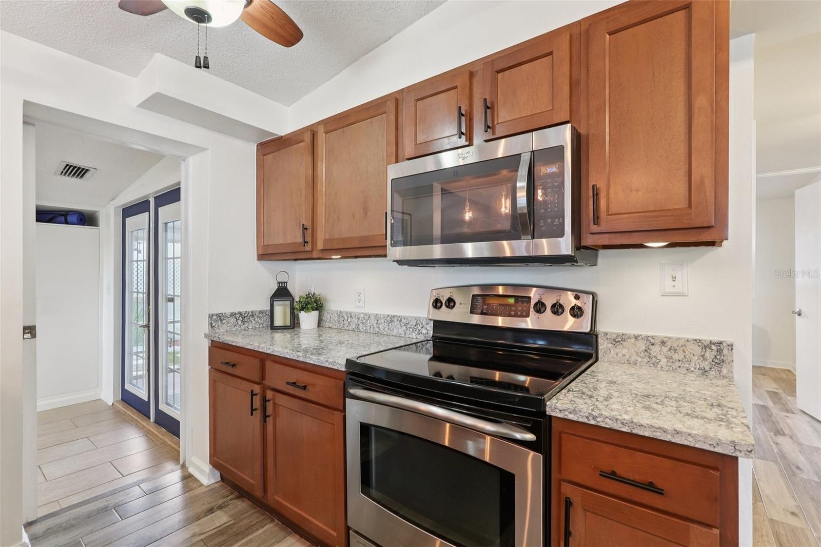 Image 12 of 31 For 7805 Glen Avenue