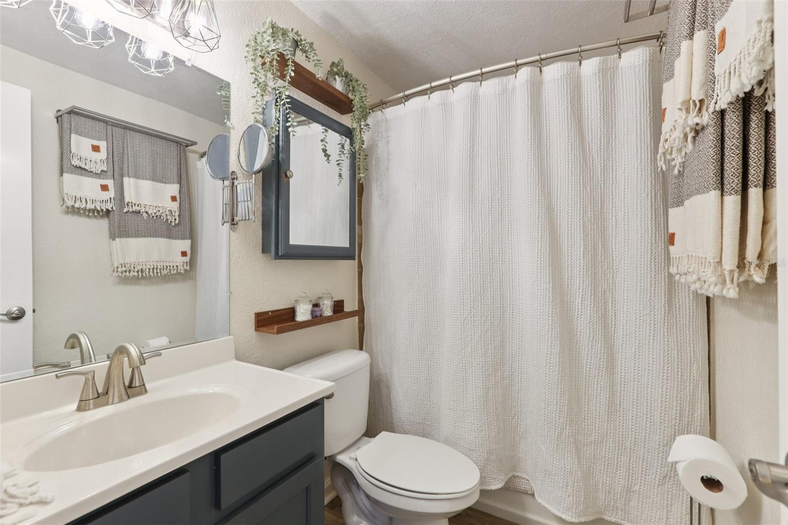 Image 16 of 31 For 7805 Glen Avenue