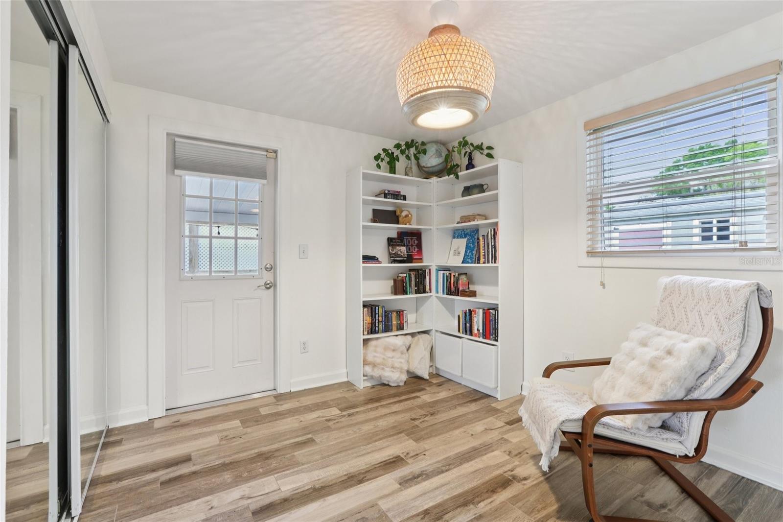 Image 21 of 31 For 7805 Glen Avenue