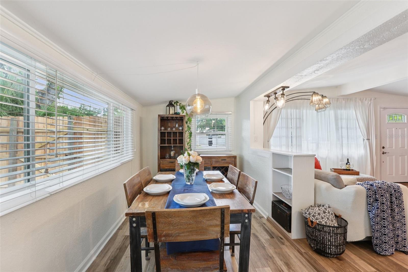 Image 6 of 31 For 7805 Glen Avenue