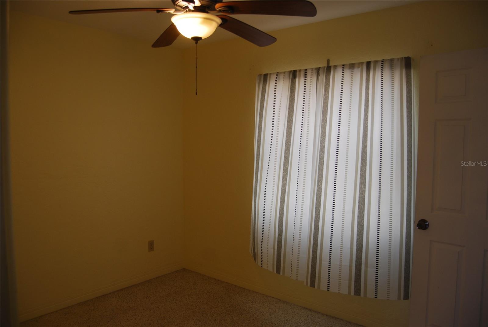 Image 12 of 23 For 2871 67th Street N