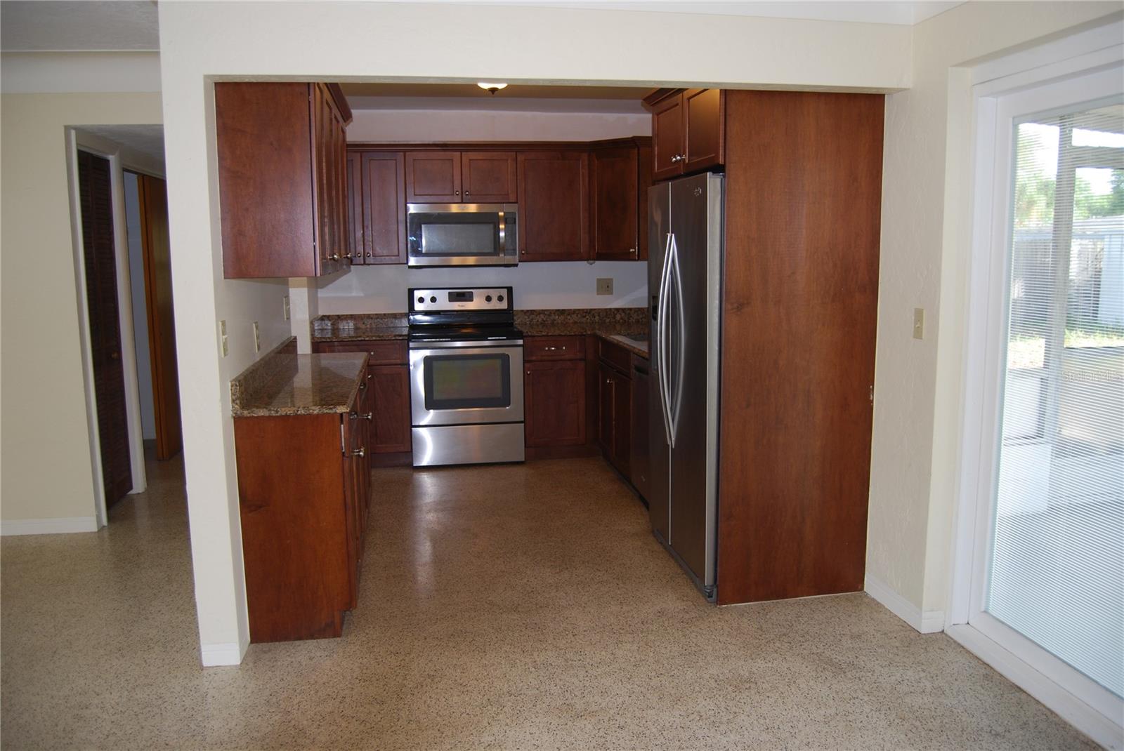 Image 4 of 23 For 2871 67th Street N